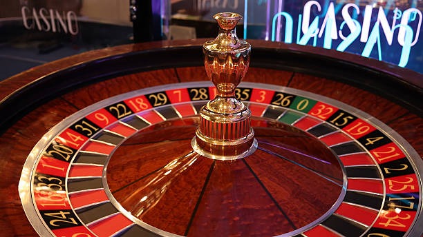 doraslot mobile app home screen showing sports betting and casino games